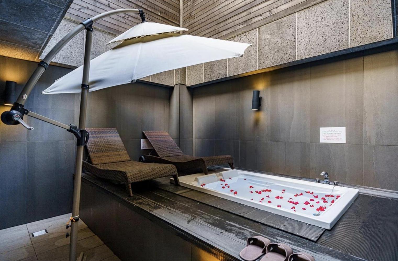 Adlige Hotel Seoul Ngoại thất bức ảnh